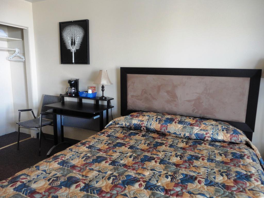 Stratford Motel Γουάιτχορς Δωμάτιο φωτογραφία