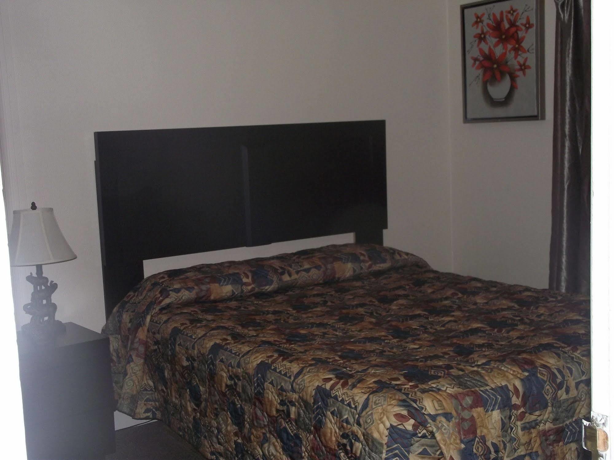 Stratford Motel Γουάιτχορς Εξωτερικό φωτογραφία